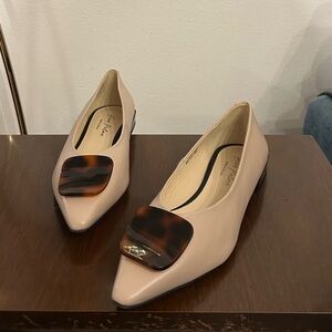 Ana Palma Cream Leather Flats With Tortoiseshell Accents Womens Size 38 Like New